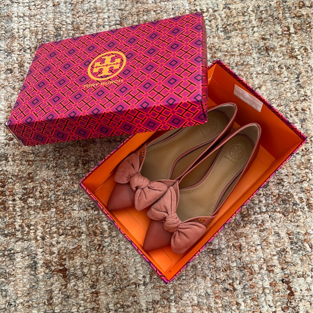 Tory Burch Eleanor Pink Bow Flats - size 5.5
